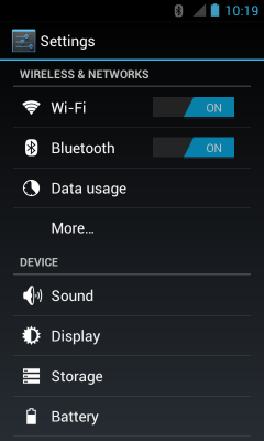 Holo Dark в Android 4.0: стандартные widgets получают предсказуемую системную форму.
